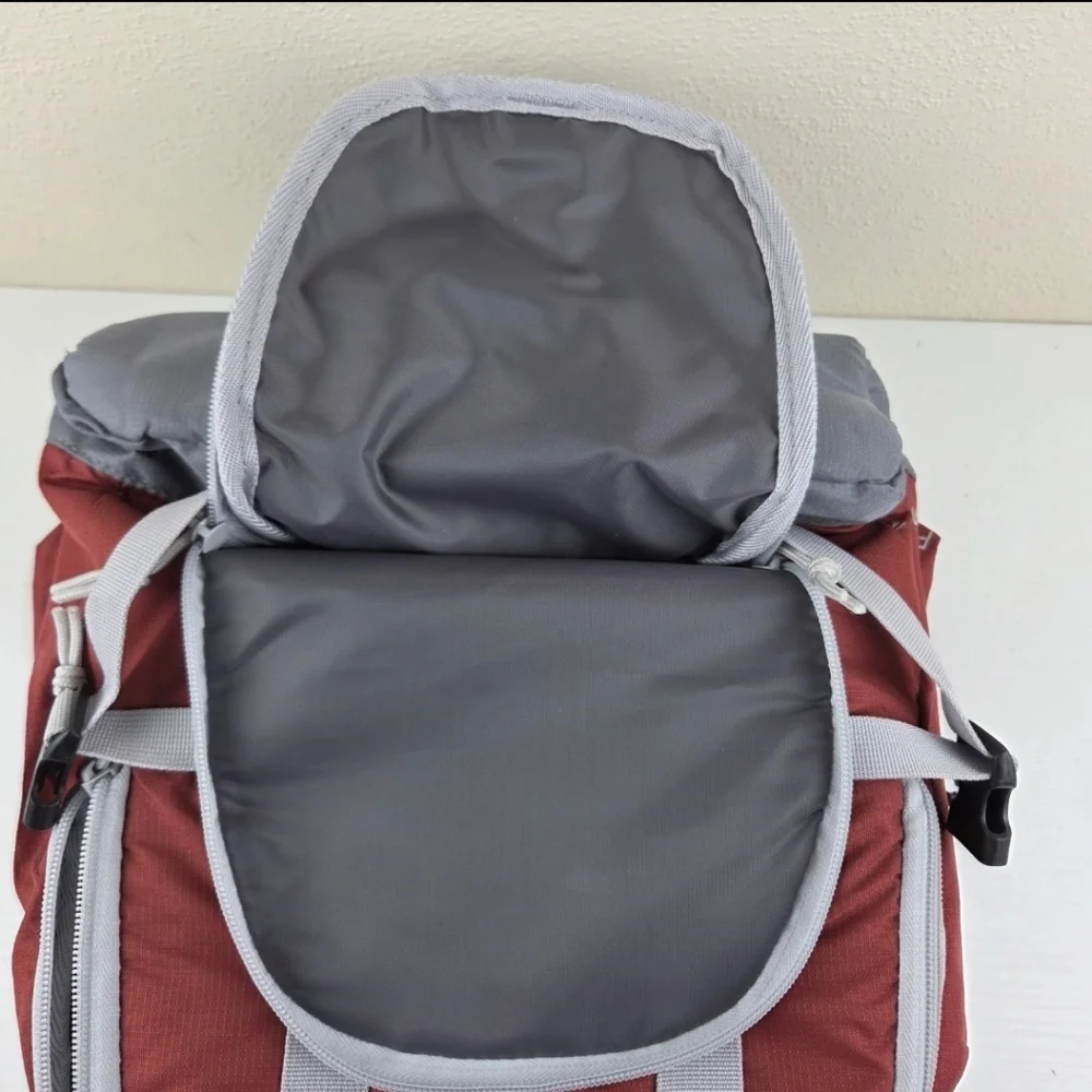 Kelty Red Gray Portable Pocket Picnic Table Backpack Hiking Camping Cooler‎ Bag